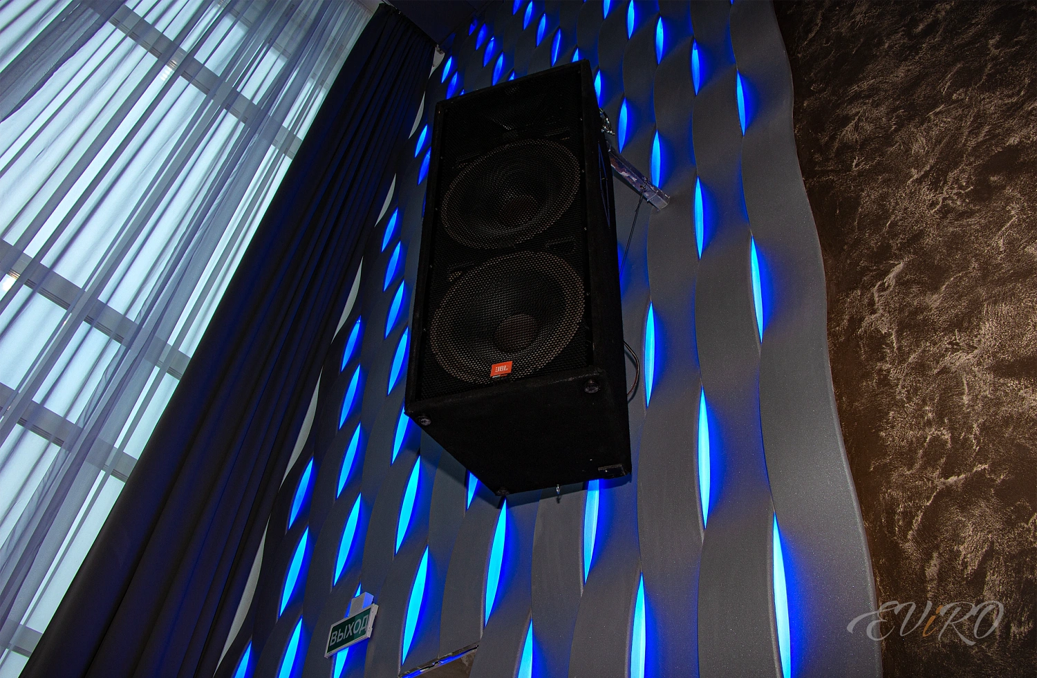 Реконструкция Дворца Культуры Железнодорожников с использованием гипсовых 3D панелей с LED подсветкой