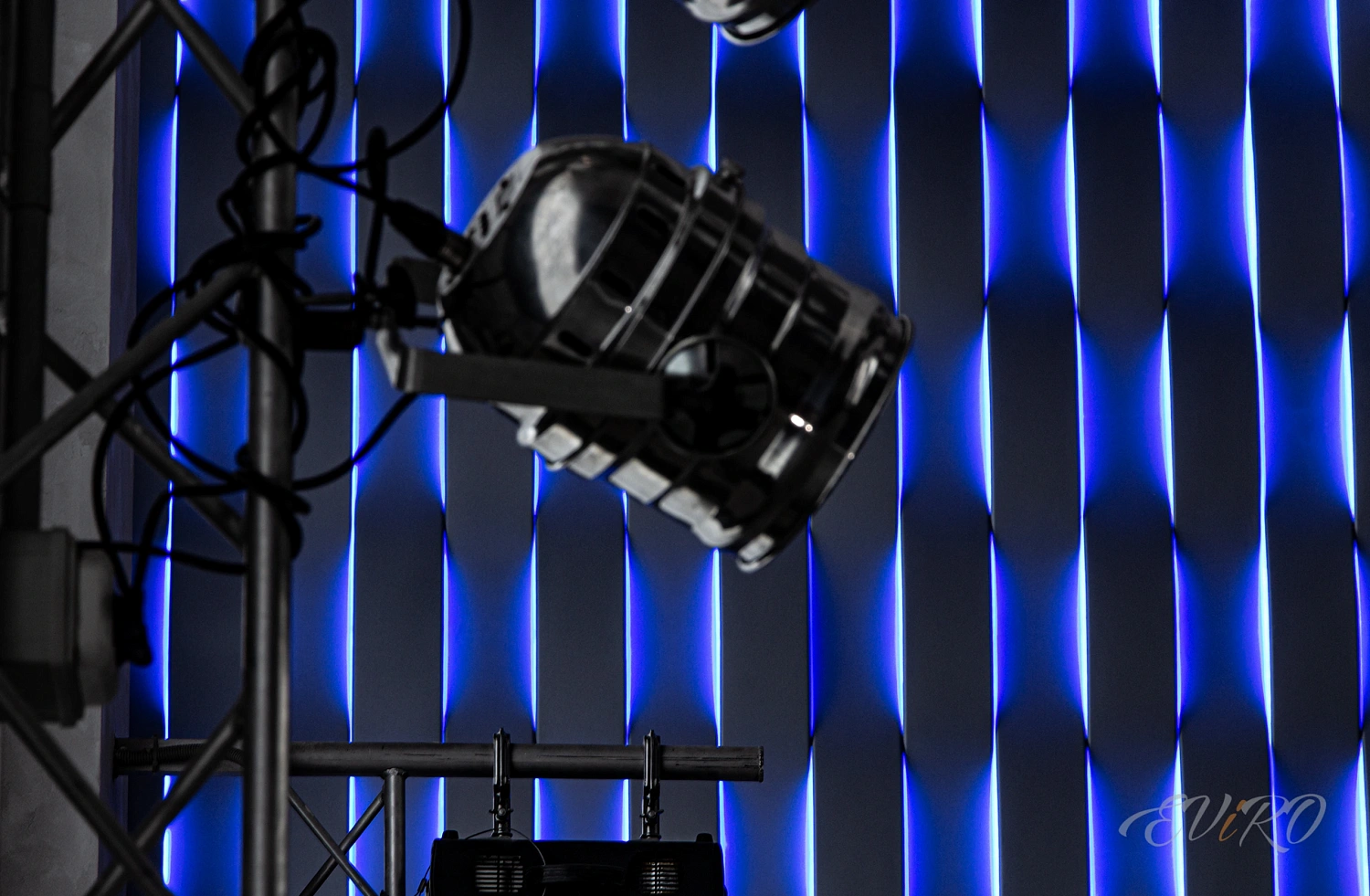 Реконструкция Дворца Культуры Железнодорожников с использованием гипсовых 3D панелей с LED подсветкой